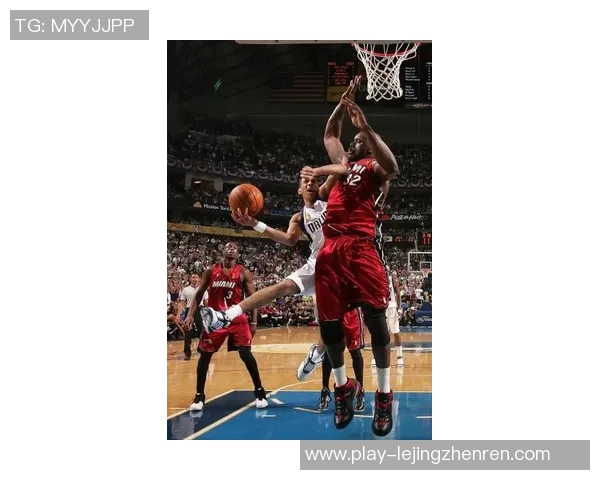 蓝网与热火激战正酣精彩比赛直播全程回顾与分析